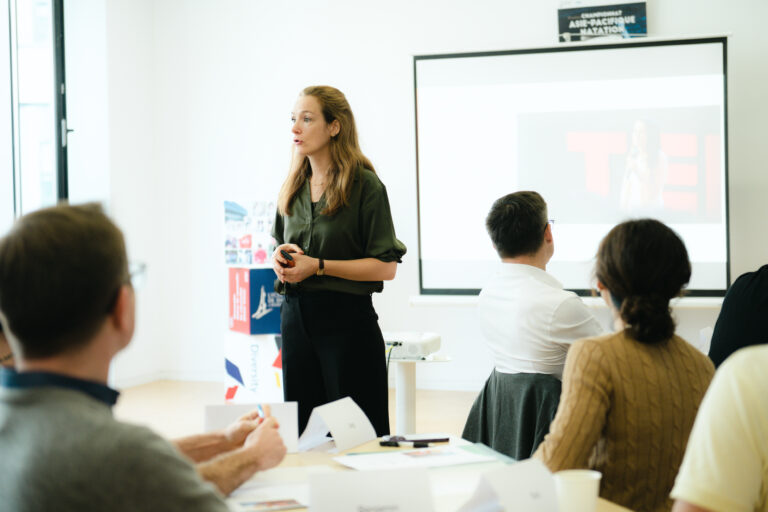 How Coaching Helps Leaders Move from Overwhelm to Clarity