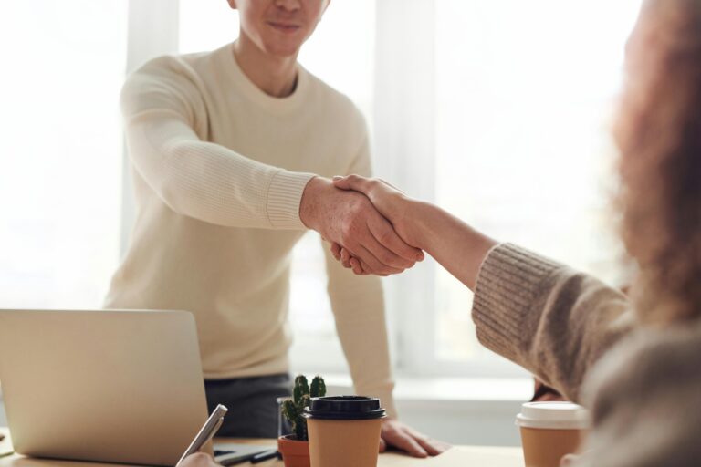 Timely Communication in Recruitment: Why It Builds Trust and Attracts Top Talent