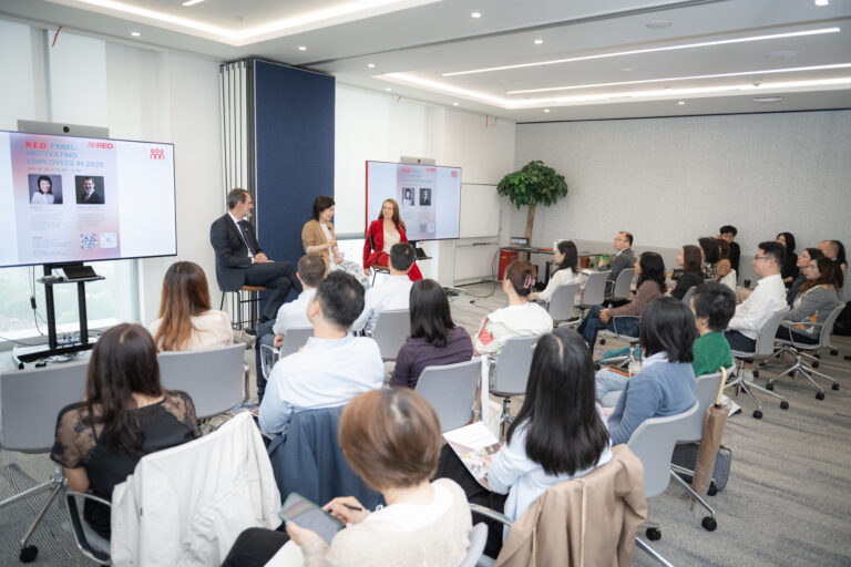 Panel discussion with 25 HR professionals