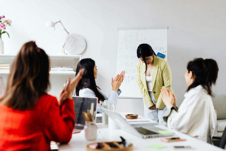 Feedback That Fuels Growth: Delivering Actionable Insights to Employees