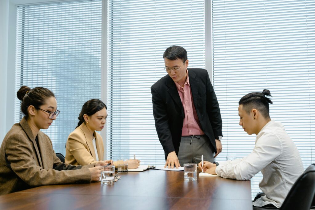 Leading the Leaders: Managing High-Performance Leadership Teams