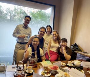 Managing Leadership Transitions — How to Replace a Leader Effectively