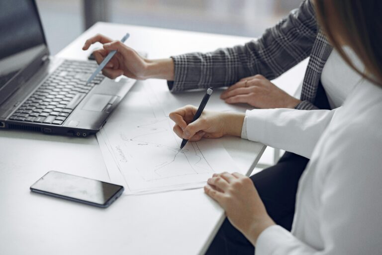 Launching E-Learning Successfully Without Existing Structures