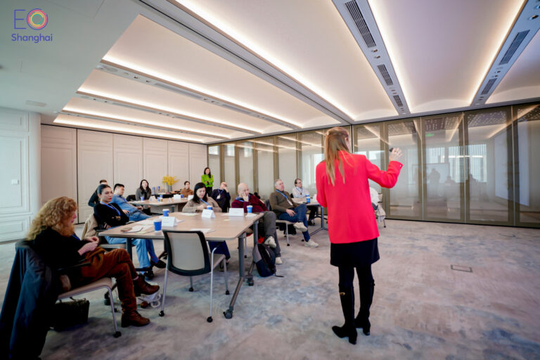 JUAN (卷), Psychological Safety, and the Secret to High Performance Leadership